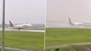 VIDEO: Jakarta Airport पर बारिश के पानी में फिसली Batik Air की फ्लाइट, रनवे से टकराते‑टकराते बचा विमान; बाल-बाल बचे यात्री VIDEO: Jakarta Airport पर बारिश के पानी में फिसली Batik Air की फ्लाइट, रनवे से टकराते‑टकराते बचा विमान; बाल-बाल बचे यात्री