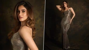 सिल्वर गाउन में Rasha Thadani ने ढाया कहर, फैंस बोले - ‘कितनी प्यारी लग रही हो’ (View Pics) सिल्वर गाउन में Rasha Thadani ने ढाया कहर, फैंस बोले - ‘कितनी प्यारी लग रही हो’ (View Pics)