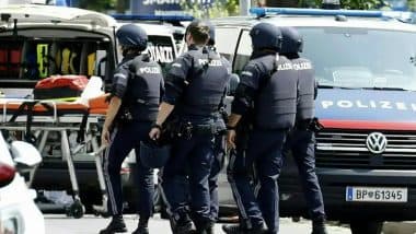 Firing at a School in Austria: ऑस्ट्रिया की स्कूल में कत्लेआम! छात्र ने बरसाई अंधाधुध गोलियां, 10 लोगों की मौत (Watch Video)