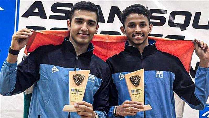 India Beats Pakistan To Win Gold in Asian Squash Doubles Championship 2025: एशियन स्क्वैश डबल्स चैंपियनशिप में भारत ने पाकिस्तान को हराकर जीता गोल्ड, अभय सिंह और वेलवन सेथिलकुमार ने रचा इतिहास