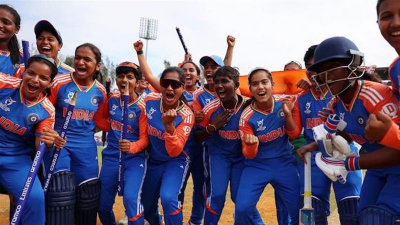 IND-W vs ENG-W 2025: भारत महिला क्रिकेट टीम व्हाइट-बॉल सीरीज़ के लिए लंदन पहुंची, फैंस ने किया गर्मजोशी से स्वागत- देखें वीडियो