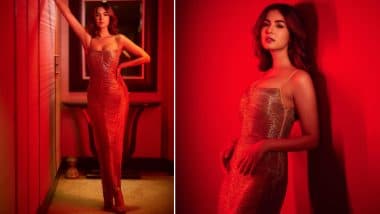Sonal Chauhan Golden Look: गोल्डन ड्रेस में सोनल चौहान ने बढ़ाया इंटरनेट का तापमान, फैंस बोले- Never Ever Delete! (View Pics) Sonal Chauhan Golden Look: गोल्डन ड्रेस में सोनल चौहान ने बढ़ाया इंटरनेट का तापमान, फैंस बोले- Never Ever Delete! (View Pics)