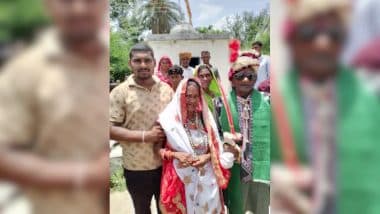 प्यार की अनोखी मिसाल! 70 साल लिव-इन में रहने के बाद 95 साल के दूल्हा और 90 की दुल्हन ने रचाई शादी प्यार की अनोखी मिसाल! 70 साल लिव-इन में रहने के बाद 95 साल के दूल्हा और 90 की दुल्हन ने रचाई शादी
