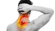 Cervical Pain And Treatment: ऑफिस में काम करने वाले ध्यान दें! सर्वाइकल के दर्द को न करें नजरअंदाज, जानिए कैसे बचें