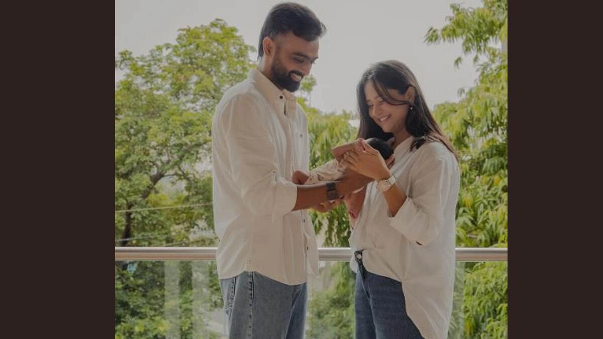 Jaydev Unadkat and Wife Rinny Blessed With Baby Boy: टीम इंडिया के गेंदबाज जयदेव उनादकट के घर गूंजी किलकारी, पत्नी रिन्नी ने दिया बेटे को जन्म; नवजात का रखा प्यारा नाम 'अथर्व', देखें पहली तस्वीर
