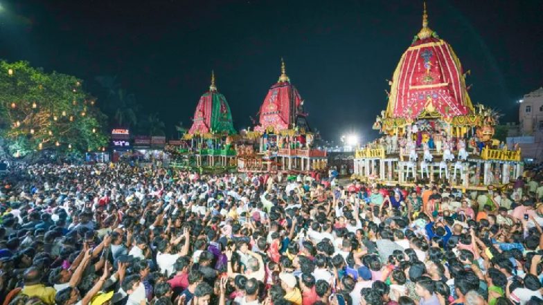 Puri Rath Yatra stampede Video: पुरी रथ यात्रा में बड़ा हादसा, भगवान के रथ को छूने की होड़ में मची भगदड़, 3 लोगों की मौत