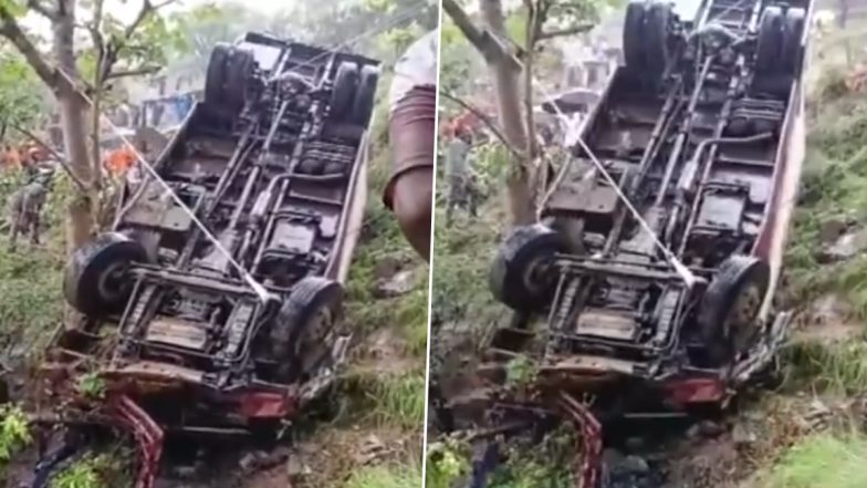 Mandi Bus Accident: हिमाचल प्रदेश के मंडी जिले में खाई में गिरी यात्रियों से भरी बस, 17 लोग जख्मी; रेस्क्यू ऑपरेशन जारी, देखें VIDEO