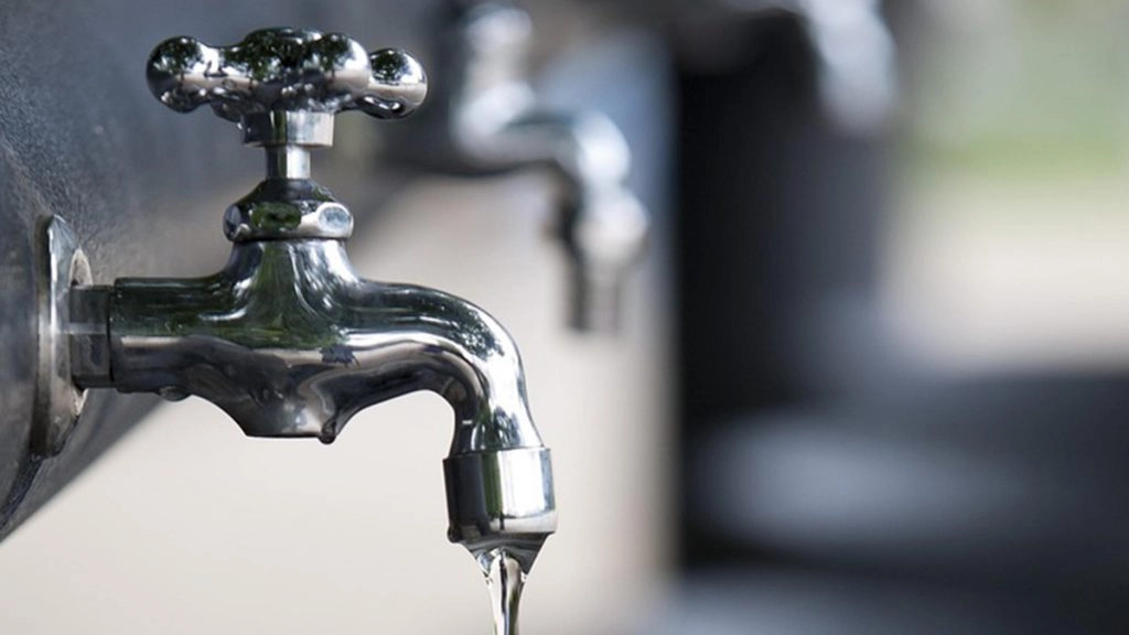 मुंबई में पानी की किल्लत, तानसा पाइपलाइन बदलने के कारण 3-4 दिसंबर को 14 वार्डों में 15% पानी कटौती की घोषणा