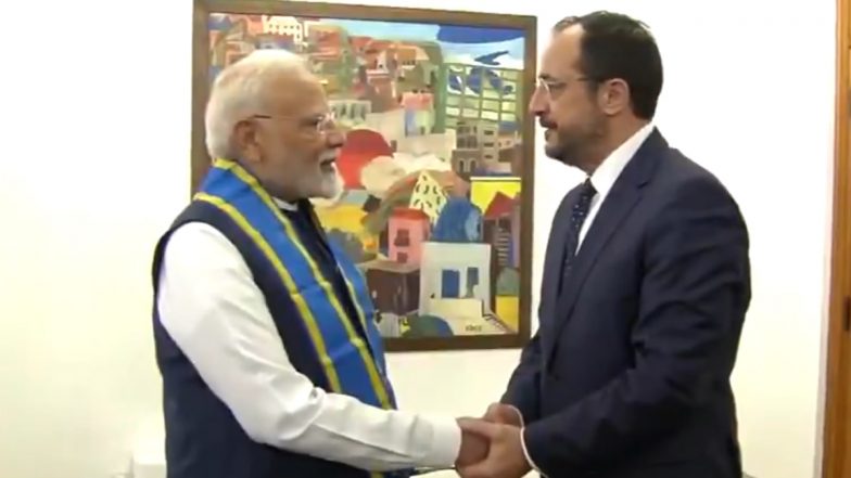 VIDEO: देश की बढ़ी शान, PM मोदी को मिला साइप्रस का सर्वोच्च नागरिक सम्मान