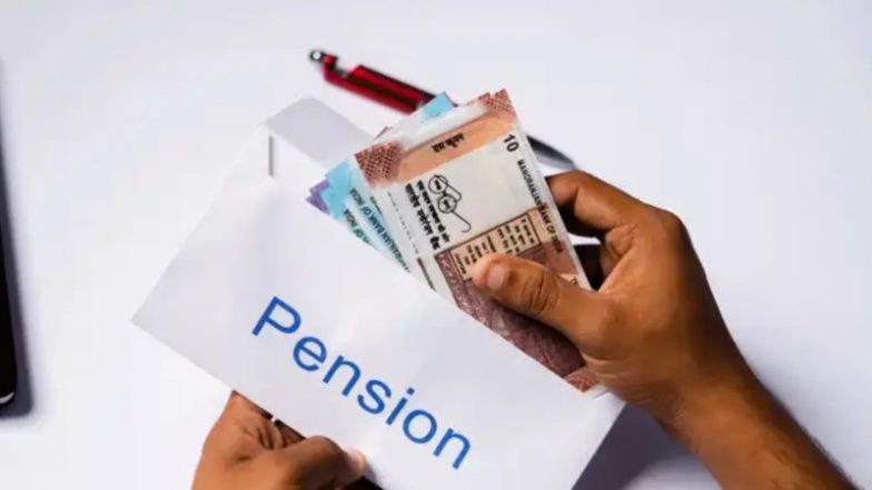 Pension Verification last Date: पेंशन वेरिफिकेशन डेडलाइन, 31 दिसंबर तक अनिवार्य फिजिकल सत्यापन, देरी पर जनवरी 2026 से रुक सकती है पेंशन