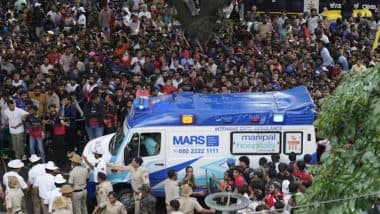 Bengaluru Stampede: सीएम सिद्धारमैया ने पुलिस को माना भगदड़ का जिम्मेदार, पुलिस कमिश्नर समेत कई अधिकारी सस्पेंड