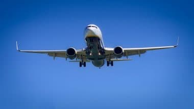 Ashtray In Flights: फ्लाइट के टॉयलेट्स में क्यों होते हैं ऐश-ट्रे? जबकि स्मोकिंग पूरी तरह बैन होती है? Ashtray In Flights: फ्लाइट के टॉयलेट्स में क्यों होते हैं ऐश-ट्रे? जबकि स्मोकिंग पूरी तरह बैन होती है?