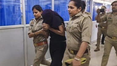 Raja Raghuvanshi Murder: सोनम समेत 5 आरोपियों को 8 दिन की पुलिस रिमांड, क्राइम सीन रीक्रिएट करेगी पुलिस Raja Raghuvanshi Murder: सोनम समेत 5 आरोपियों को 8 दिन की पुलिस रिमांड, क्राइम सीन रीक्रिएट करेगी पुलिस