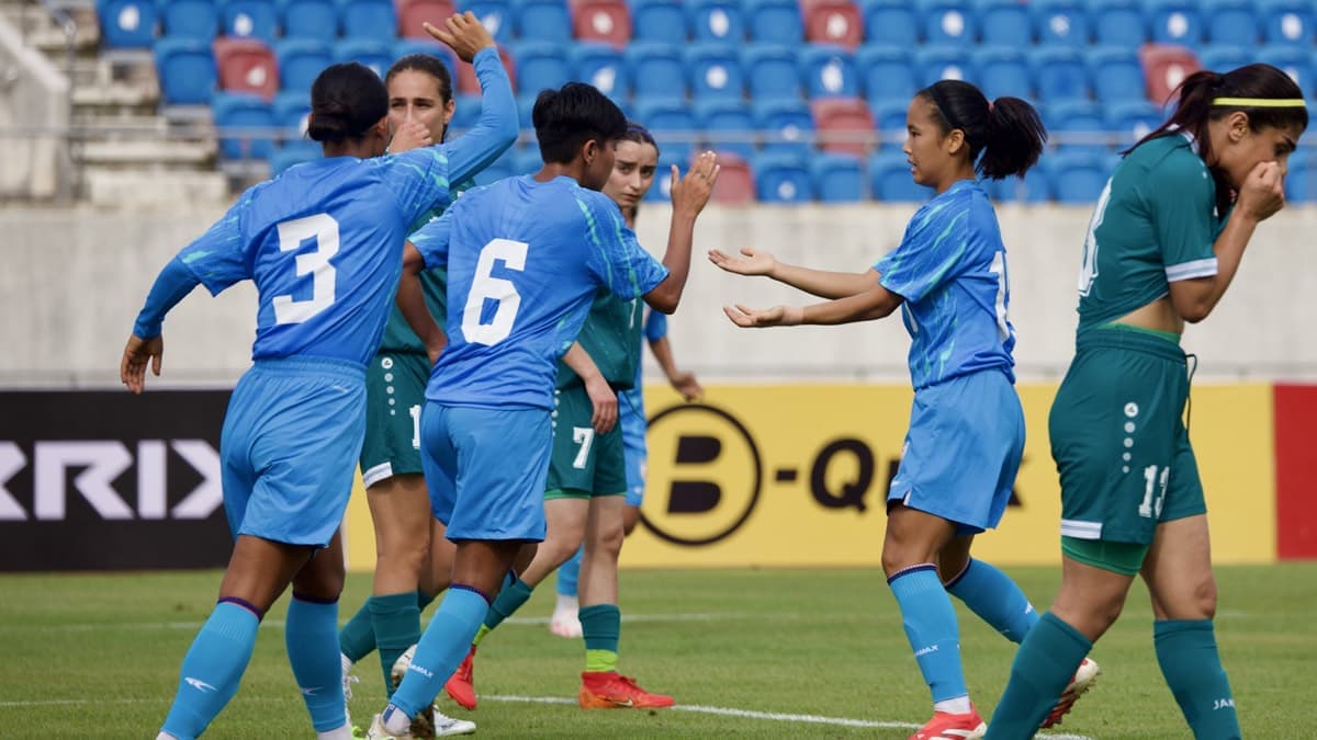 IND-W vs THA-W AFC Women’s Asian Cup 2026 Qualifiers Live Streaming: एएफसी महिला एशियाई कप क्वालीफायर में थाईलैंड से भिड़ेगी भारतीय महिला फुटबॉल टीम, यहां जानें कब, कहां और कैसे देखें लाइव प्रसारण IND-W vs THA-W AFC Women’s Asian Cup 2026 Qualifiers Live Streaming: एएफसी महिला एशियाई कप क्वालीफायर में थाईलैंड से भिड़ेगी भारतीय महिला फुटबॉल टीम, यहां जानें कब, कहां और कैसे देखें लाइव प्रसारण