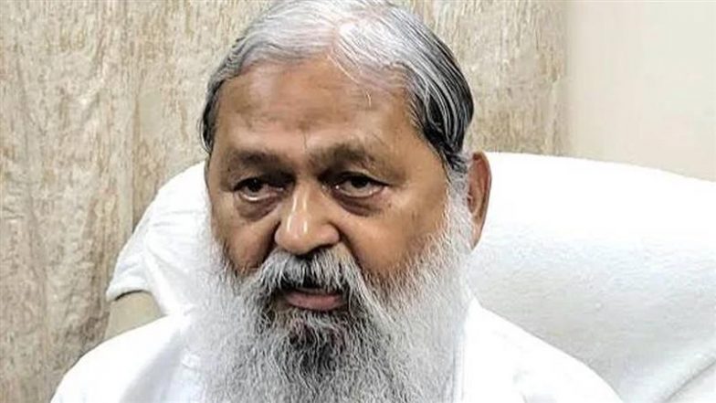 Haryana: कैबिनेट मंत्री अनिल विज ने अंबाला में नई वंदे भारत ट्रेन को हरी झंडी दिखाकर रवाना किया