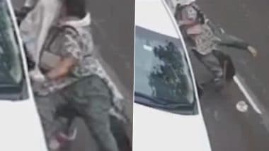 Woman Attacked by Dogs: स्कूटी सवार महिलाओं पर कुत्तों ने किया हमला, संतुलन बिगड़ने पर कार से टकराई गाड़ी, दोनों घायल, लुधियाना का VIDEO आया सामने Woman Attacked by Dogs: स्कूटी सवार महिलाओं पर कुत्तों ने किया हमला, संतुलन बिगड़ने पर कार से टकराई गाड़ी, दोनों घायल, लुधियाना का VIDEO आया सामने