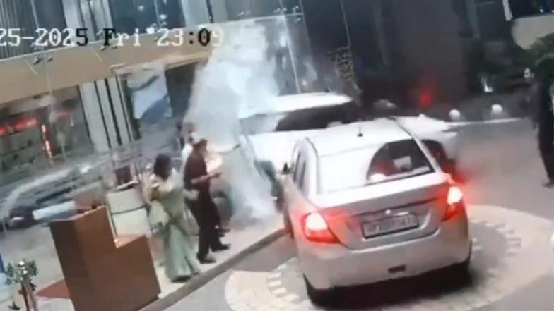Bareilly Shocker: बरेली के रमाडा होटल में घुसी महिला वकील की कार, बाल-बाल बचे लोग; CCTV में कैद हुई घटना