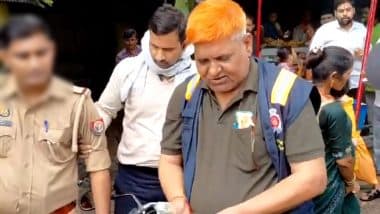 VIDEO: 15 हजार रूपए की रिश्वत लेते यूपी पुलिस के दरोगा गिरफ्तार! झांसी के एंटी करप्शन विभाग ने की कार्रवाई VIDEO: 15 हजार रूपए की रिश्वत लेते यूपी पुलिस के दरोगा गिरफ्तार! झांसी के एंटी करप्शन विभाग ने की कार्रवाई