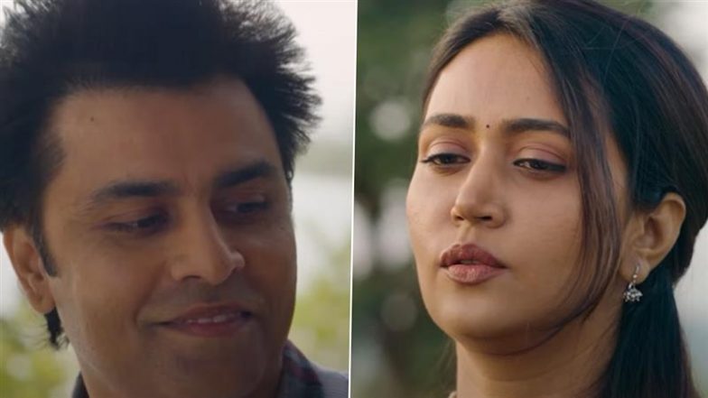 Panchayat Actress Felt Awkward in Kiss Scene: पंचायत की रिंकी को सचिव जी को किस करना लगा अजीब, मेकर्स ने बदलवाया सीन! (View Details)