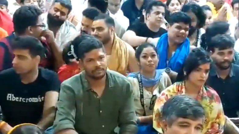 Umesh Yadav at  Shri Mahakaleshwar Jyotirlinga Temple: क्रिकेटर उमेश यादव महाकालेश्वर मंदिर पहुंचे, भस्म आरती कर मांगा बाबा से आशीर्वाद