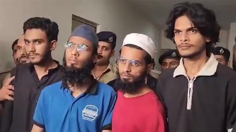 VIDEO: गुजरात में बड़ी साजिश नाकाम, ATS ने गिरफ्तार किए 4 अल-कायदा आतंकी, ऑपरेशन सिंदूर से जुड़े दस्तावेज और नकली नोट बरामद