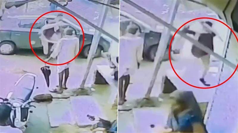 VIDEO: सिरफिरे आशिक का खूनी खेल! टीचर को सरेआम तलवार से काट डाला, मर्डर का खौफनाक वीडियो वायरल VIDEO: सिरफिरे आशिक का खूनी खेल! टीचर को सरेआम तलवार से काट डाला, मर्डर का खौफनाक वीडियो वायरल