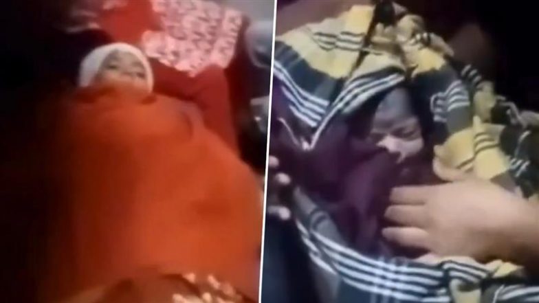 Baby Delivered on Train! ट्रेन में लेडिज यात्रियों की मदद से महिला ने दिया बच्चे को जन्म, देखें दिल को छू लेने वाला वीडियो