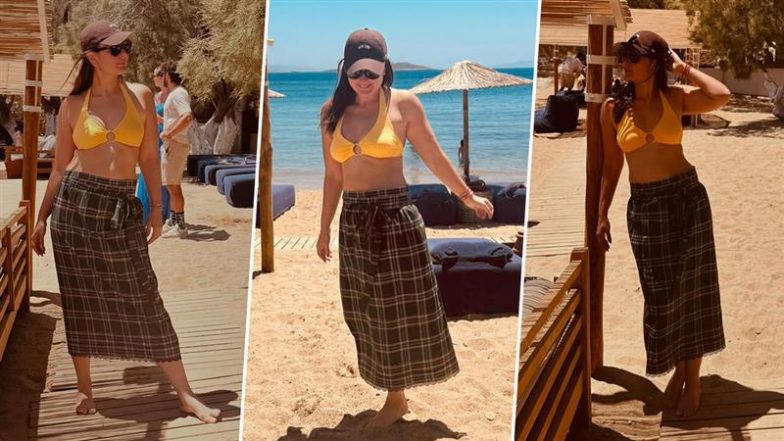 Kareena Kapoor Greece Vacation: करीना कपूर ने ग्रीस में किया 'लुंगी डांस', वेकेशन की मस्तीभरी तस्वीरें देख फैंस बोले- स्टाइल क्वीन (View Pics)