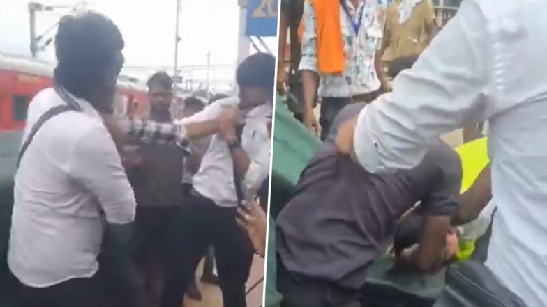 Kanpur: ट्रेन में महिला कोच में चढ़ने को लेकर हुआ विवाद, टीटीई और यात्री के बीच हुई मारपीट, कानपुर रेलवे स्टेशन का वीडियो आया सामने; VIDEO