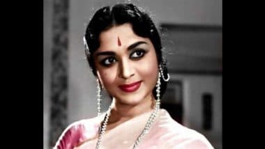 B Saroja Devi Passes Away: साउथ सिनेमा की दिग्गज अभिनेत्री बी. सरोजा देवी का निधन, 87 वर्ष की उम्र में ली आखिरी सांस B Saroja Devi Passes Away: साउथ सिनेमा की दिग्गज अभिनेत्री बी. सरोजा देवी का निधन, 87 वर्ष की उम्र में ली आखिरी सांस
