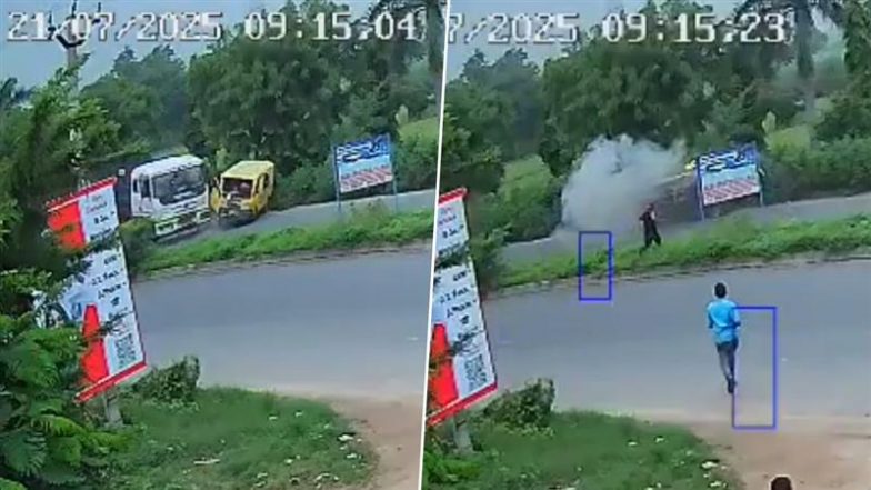 Kannauj Road Accident: कन्नौज में डंपर और स्कूल वैन की टक्कर में 14 लोग घायल, शॉकिंग वीडियो आया सामने
