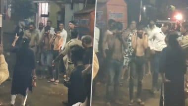 Jalgaon: परिसर के CCTV कैमरे तोड़नेवाले बदमाशों को पुलिस ने सिखाया सबक, इलाके में निकाला जुलुस, जलगांव का VIDEO आया सामने Jalgaon: परिसर के CCTV कैमरे तोड़नेवाले बदमाशों को पुलिस ने सिखाया सबक, इलाके में निकाला जुलुस, जलगांव का VIDEO आया सामने