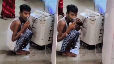 VIDEO: आजमगढ़ में वेंटिलेटर पर हेल्थ सिस्टम! टीबी मरीज जमीन पर बैठकर खुद ले रहा ऑक्सीजन, अखिलेश यादव ने योगी सरकार को घेरा VIDEO: आजमगढ़ में वेंटिलेटर पर हेल्थ सिस्टम! टीबी मरीज जमीन पर बैठकर खुद ले रहा ऑक्सीजन, अखिलेश यादव ने योगी सरकार को घेरा