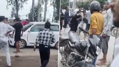 VIDEO: कार के छु जाने पर कांवड़ियों ने सड़क पर मचाया उत्पात, गाड़ी में बैठे लोगों से की मारपीट, हरिद्वार का वीडियो आया सामने VIDEO: कार के छु जाने पर कांवड़ियों ने सड़क पर मचाया उत्पात, गाड़ी में बैठे लोगों से की मारपीट, हरिद्वार का वीडियो आया सामने