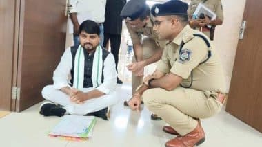 Gujarat: गुजरात से आम आदमी पार्टी के विधायक चैतर वसावा हत्या के प्रयास के आरोप में गिरफ्तार Gujarat: गुजरात से आम आदमी पार्टी के विधायक चैतर वसावा हत्या के प्रयास के आरोप में गिरफ्तार