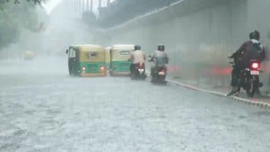 Delhi Rains Video: दिल्ली में भारी बारिश बनी आफत, कई इलाकों में बाढ़ जैसे हालात, एयरलाइंस ने जारी की ट्रैवल एडवाइजरी; चेक डिटेल्स