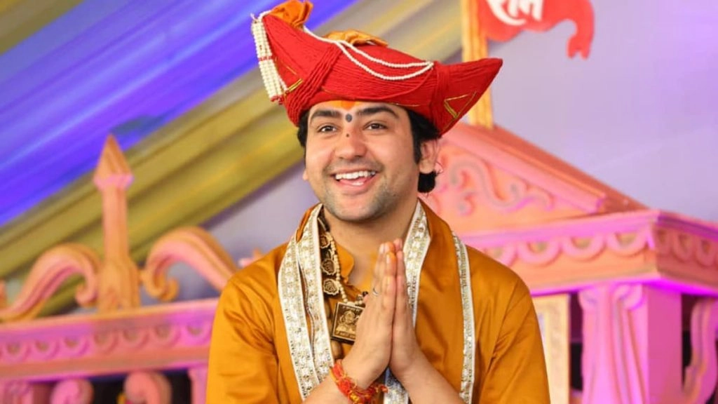 प्रेमानंद महाराज से मिलने वृंदावन पहुंचे धीरेंद्र शास्त्री, तबीयत के बारे में ली जानकारी