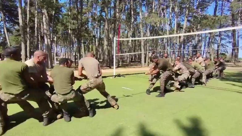 Tug of War Video: भारत और फ्रांस के सैनिकों ने आजमाई ताकत, देखें रस्साकशी का मजेदार वीडियो