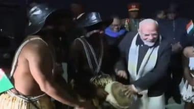 PM Modi's Viral Video: पीएम मोदी का नामीबिया में दिखा अनोखा अंदाज, पारंपरिक ड्रम पर आजमाए हाथ