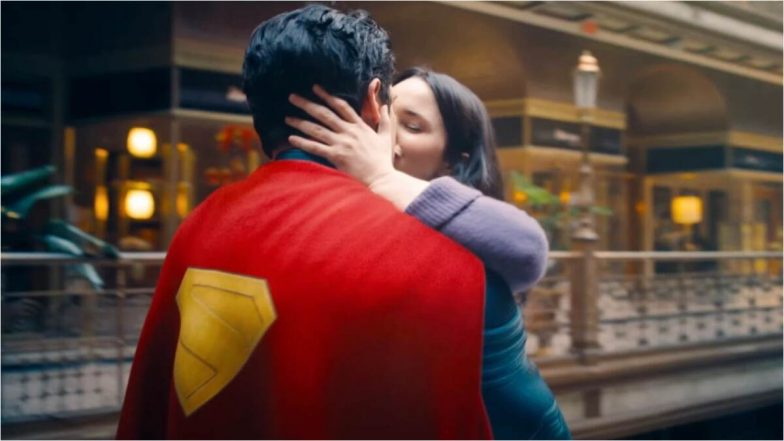 Superman: &lsquo;वह देश जिसने कामसूत्र की रचना की, उसे चुंबन से इतनी आपत्ति क्यों? भारतीय सेंसर बोर्ड द्वारा फिल्म &lsquo;सुपरमैन&rsquo; में किसिंग सीन पर कैंची चलाए जाने को लेकर नेटिजन्स ने दी प्रतिक्रिया