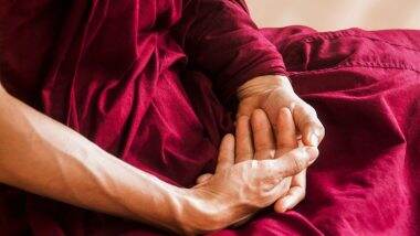 Thai Woman Sex With Monks: थाई महिला ने कई बौद्ध भिक्षुओं से बनाया संबंध, फिर अश्लील वीडियो के जरिए करने लगी ब्लैकमेल; करोड़ों की ठगी के बाद गिरफ्तार Thai Woman Sex With Monks: थाई महिला ने कई बौद्ध भिक्षुओं से बनाया संबंध, फिर अश्लील वीडियो के जरिए करने लगी ब्लैकमेल; करोड़ों की ठगी के बाद गिरफ्तार