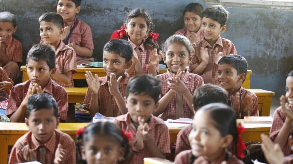 दित्वाह तूफान का असर, भारी बारिश के चलते पुडुचेरी में आज स्कूल-कॉलेज बंद, चेन्नई में भी शिक्षण संस्थानों में छुट्टी की घोषणा