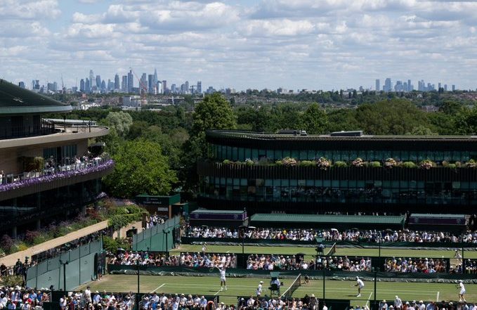 Wimbledon 2025: डैन इवांस को हराकर तीसरे दौर में पहुंचे नोवाक जोकोविच, फेडरर का ऐतिहासिक रिकॉर्ड तोड़कर&nbsp;रचा&nbsp;नया&nbsp;इतिहास