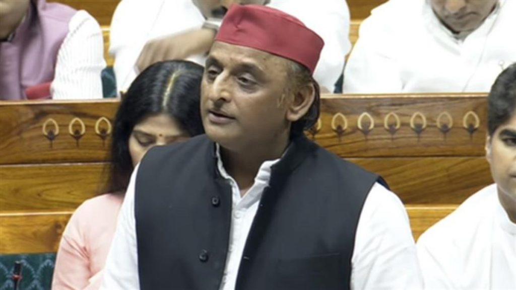 सपा सरकार बनने पर फर्जी केस वापस लेंगे', आजम खान की रिहाई पर अखिलेश यादव का बयान