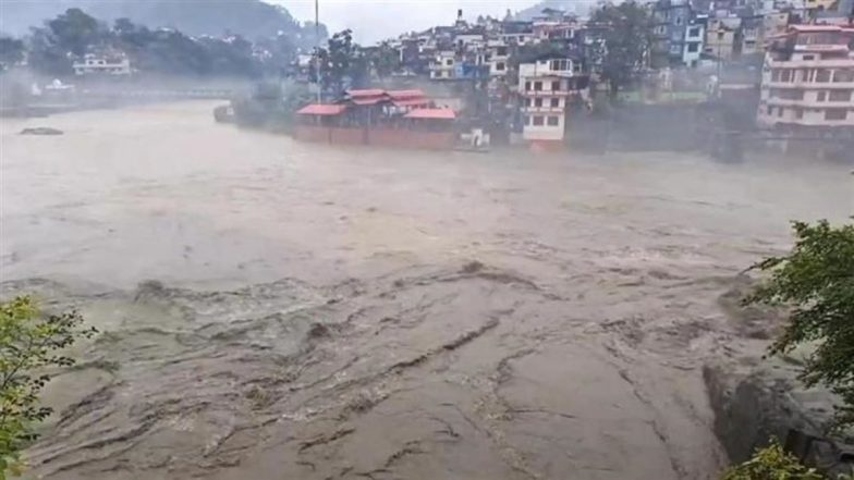 मंडी में बादल फटने की घटना में मृतकों की संख्या बढ़कर 11 हुई, छह शव बरामद