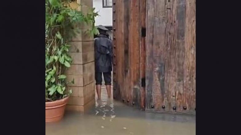 Mumbai Heavy Rains: बॉलीवुड स्टार अमिताभ बच्चन के बंगले में घुसा बारिश का पानी, सोशल मीडिया पर वीडियो वायरल
