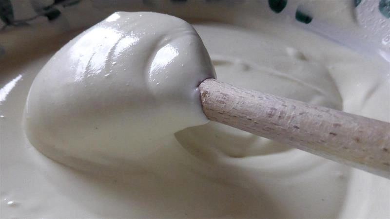 सेहत का खजाना है दही, लेकिन गलत वक्त पर खाने से बन सकता है बीमारी की वजह