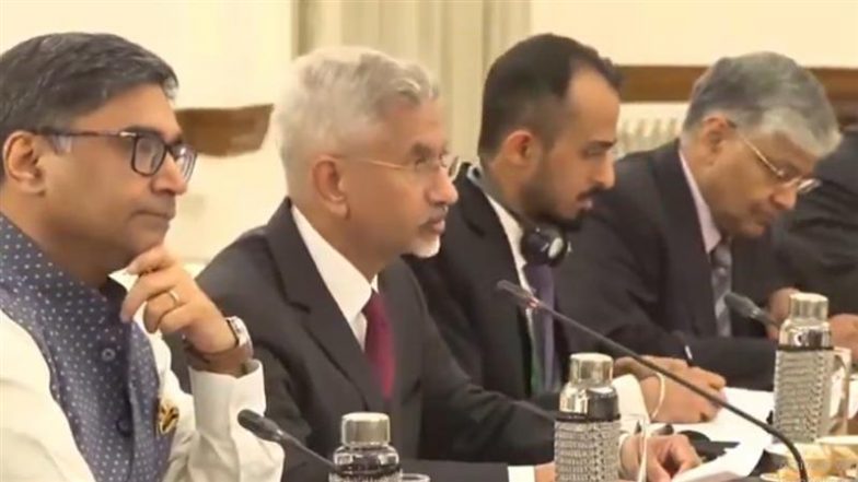 India-China Relations: क्या चीन पर भरोसा करना सही होगा? विदेश मंत्री एस जयशंकर ने वांग यी से रिश्ते सुधारने पर की बात, अमेरिका को लग सकती है मिर्ची