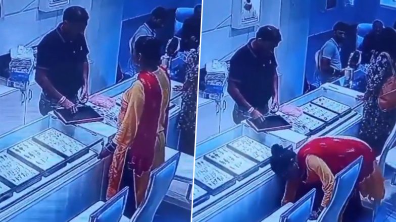 UP: यूपी के गाजीपुर में महिला ने ज्वेलरी शॉप से चुराईं सोने की बालियां, चोरी की वारदात सीसीटीवी में कैद