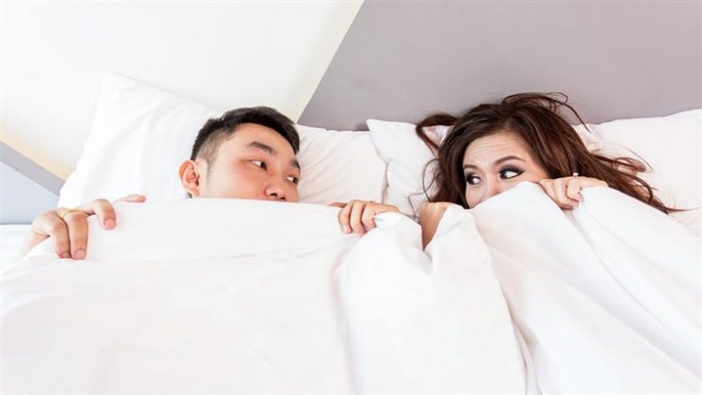 Sex Tips: सेक्स के दौरान इन 5 बातों से बचें